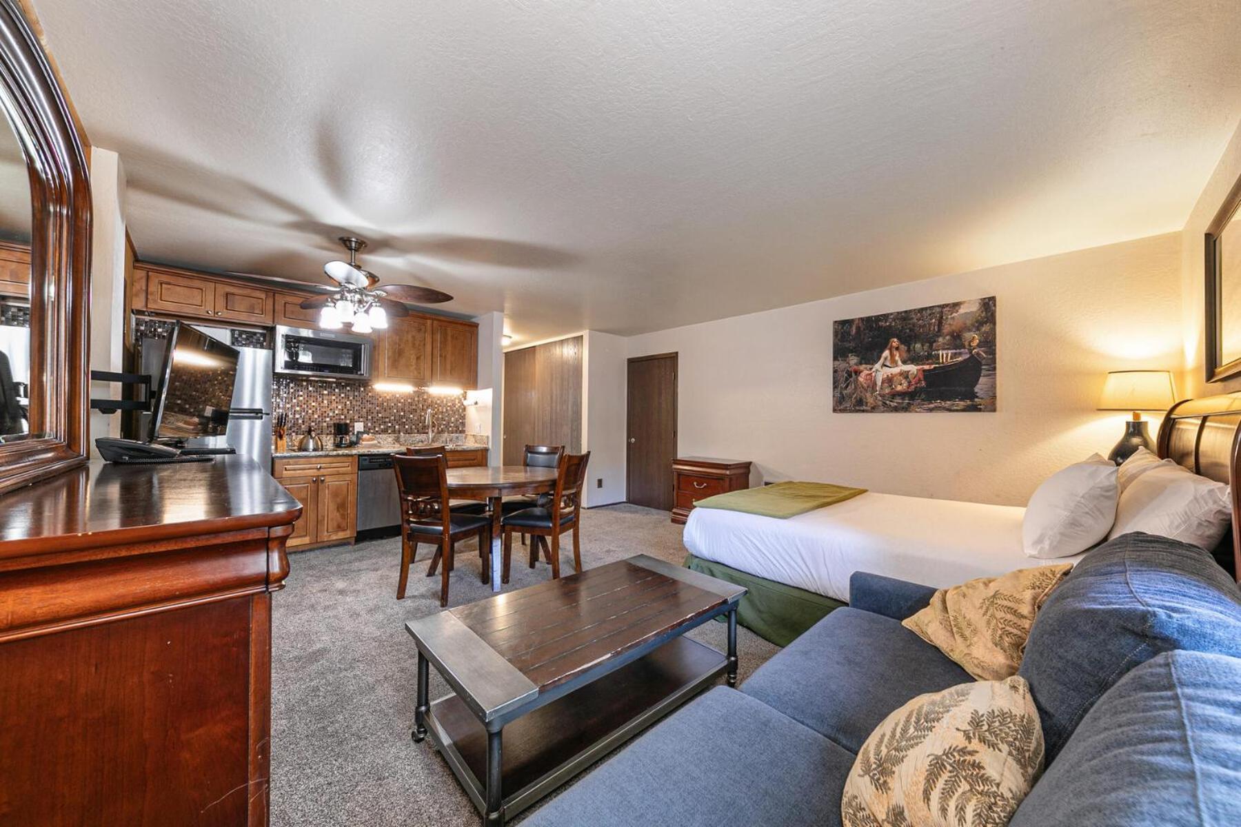 Cozy Studio W/Kitchenette Easily Accessible #113 At Donner Lake Village Truckee Exterior photo